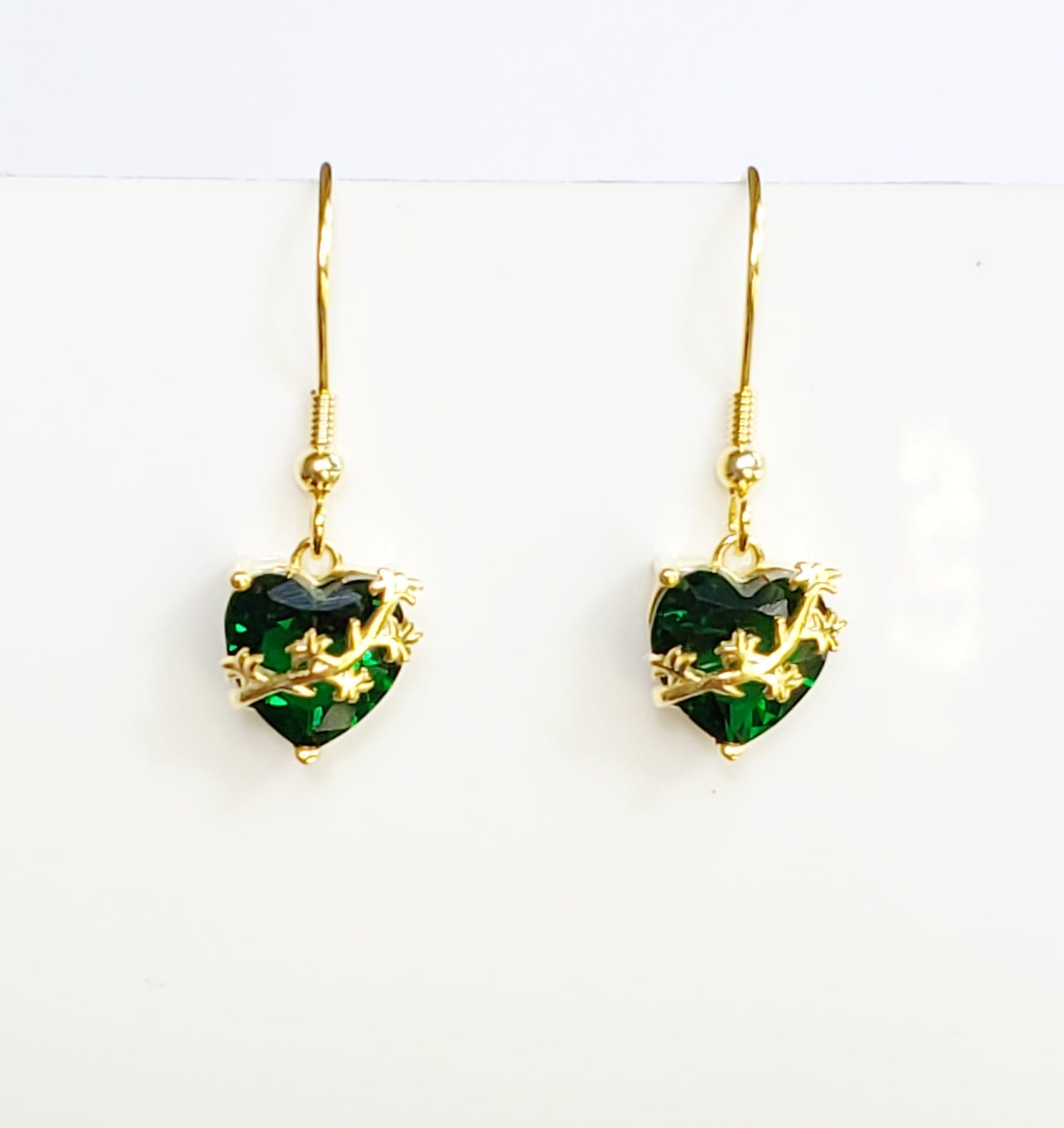 Chaste heart Dangle small earrings image 1