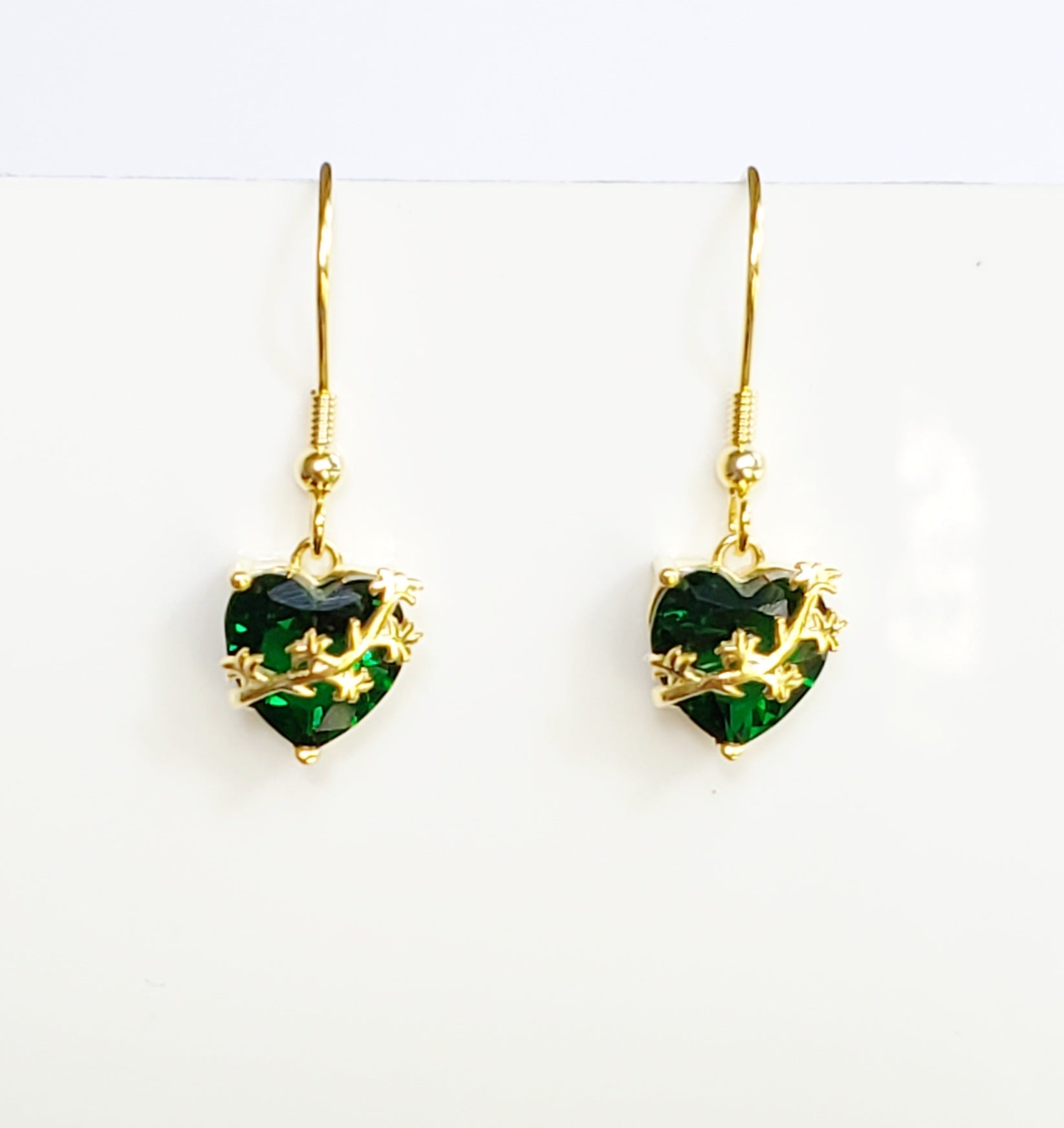 Chaste heart Dangle small earrings image 1